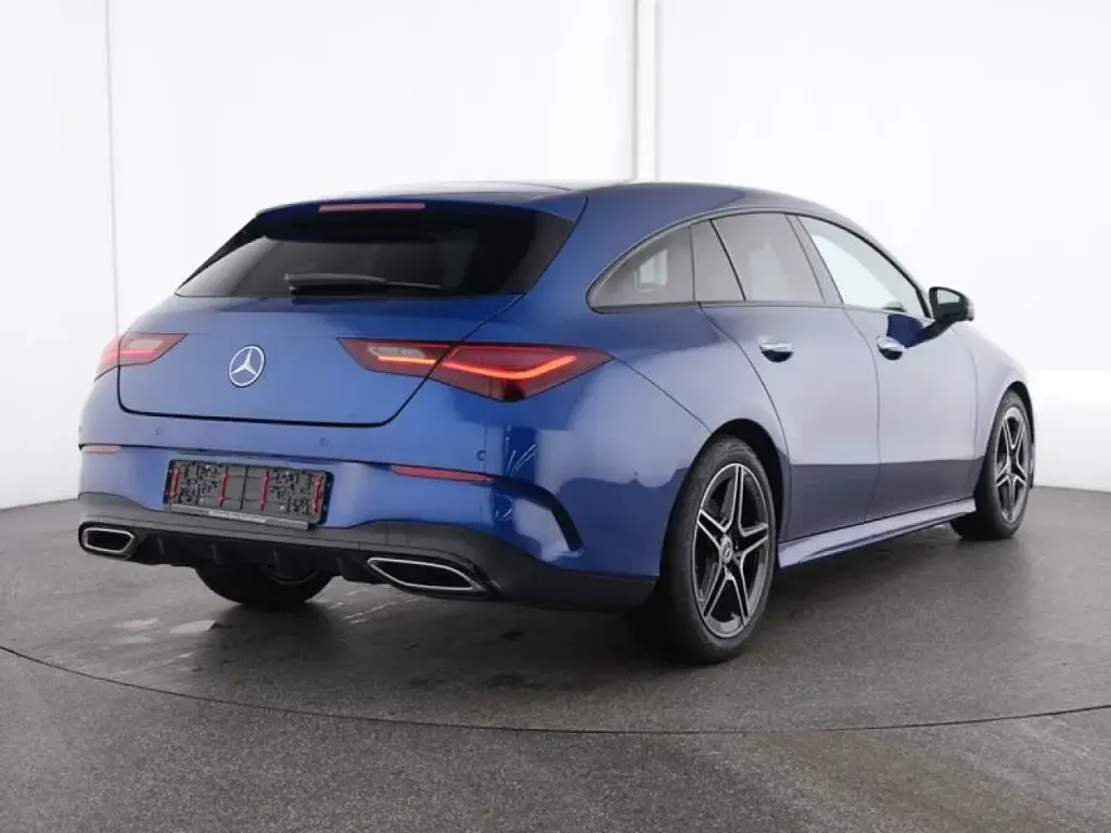 Gebraucht Mercedes CLA200 AMG 163 PS (119 kW) 2025 Spektralblau (metallic) Kombi