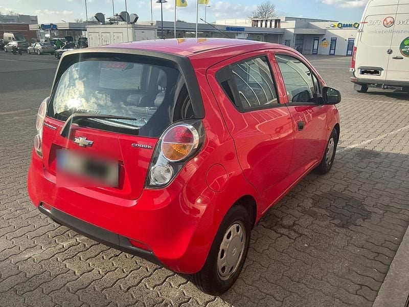 Gebraucht Chevrolet Spark 68 PS (50 kW) 2011 Rot Kleinwagen