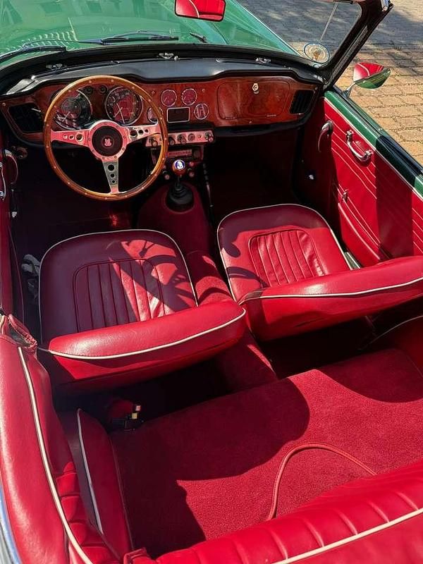 Gebraucht Triumph TR4 101 PS (74 kW) 1964 Grün Cabrio