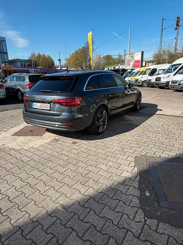 Gebraucht Audi A4 S-Line 190 PS (139 kW) 2016 Grau Kombi