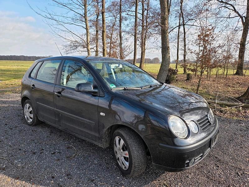 Gebraucht VW Polo 63 PS (46 kW) 2003 Schwarz Kleinwagen