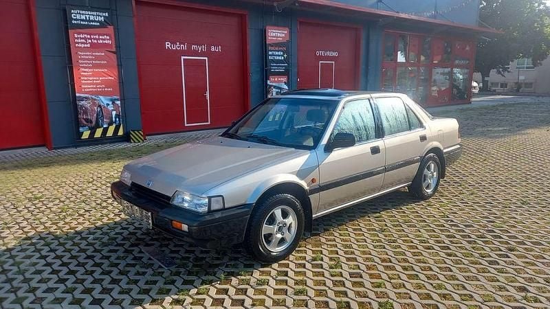 Gebraucht Honda Accord 116 PS (85 kW) 1987 Grau Limousine