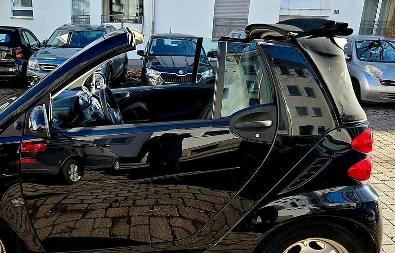 Gebraucht Smart ForTwo Cabrio 71 PS (52 kW) 2011 Schwarz Cabrio