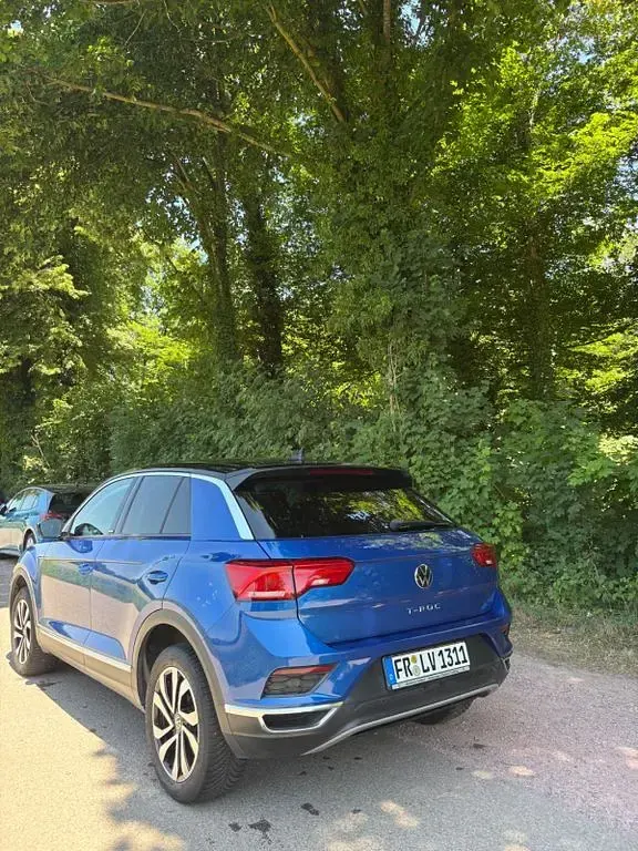 Gebraucht VW T-Roc Active 150 PS (110 kW) 2021 Blau SUV