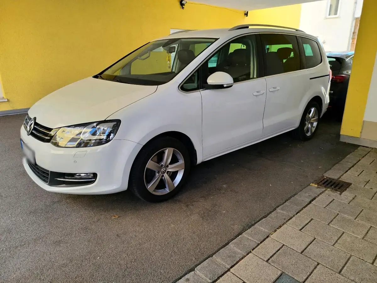 Gebraucht VW Sharan Highline 177 PS (130 kW) 2015 Weiß Van / Kleinbus