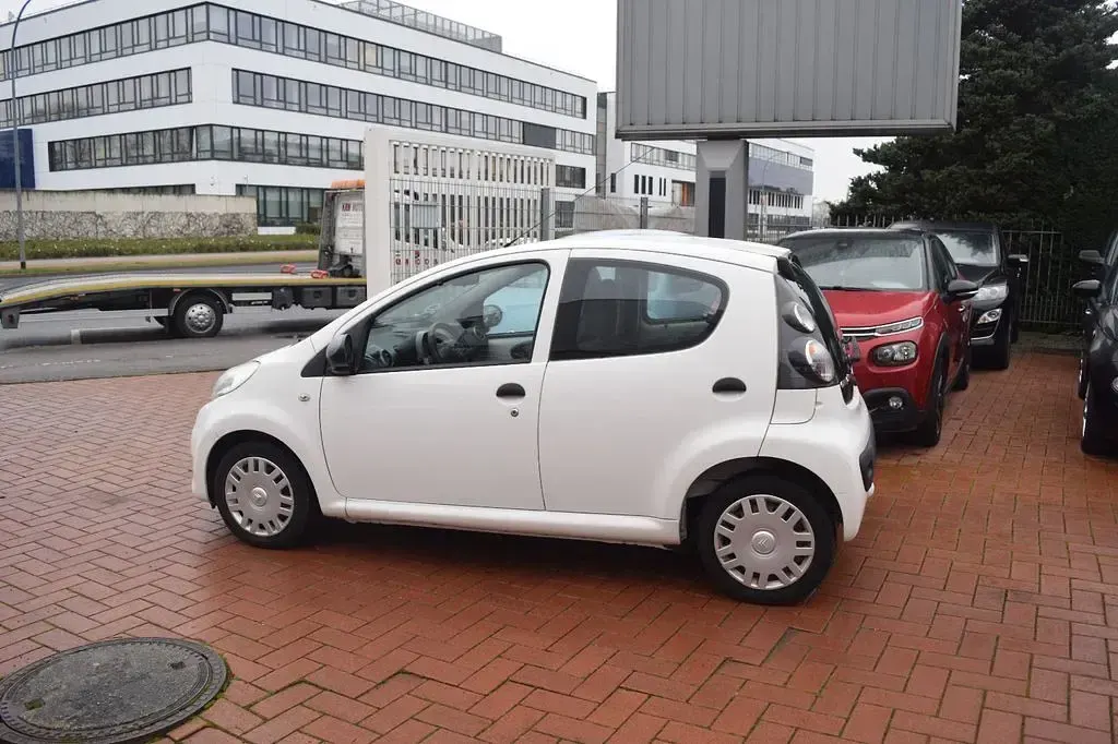 Gebraucht Citroën C1 Advance 68 PS (50 kW) 2010 Weiß Kleinwagen