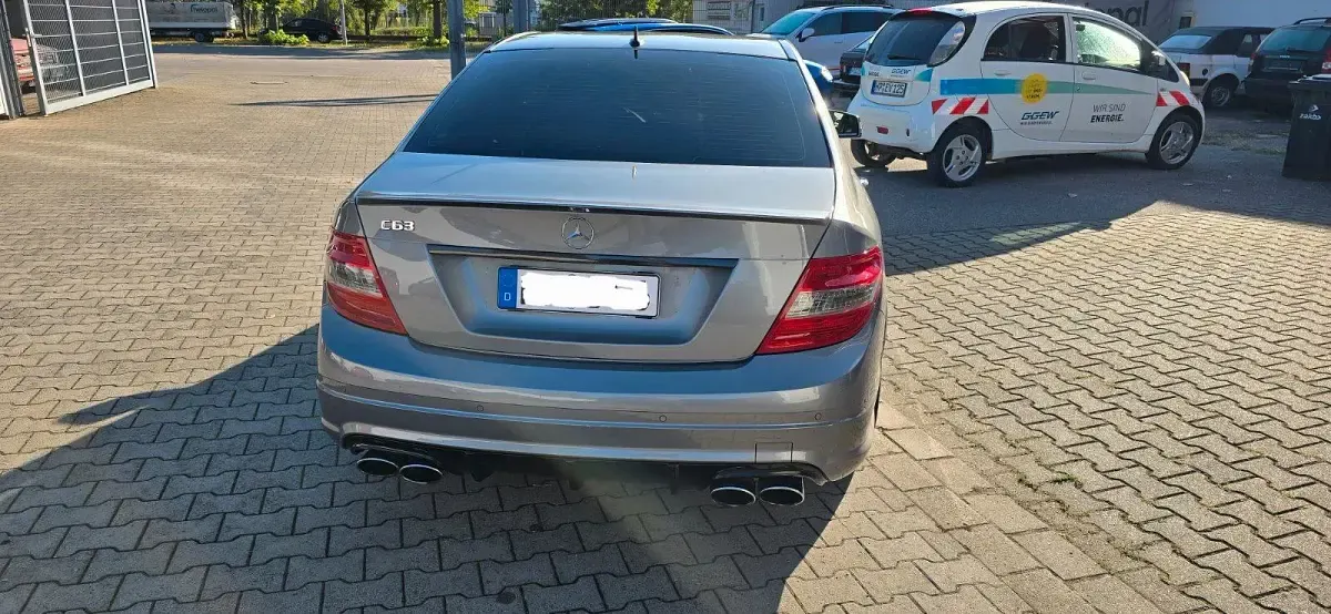 Gebraucht Mercedes C63 AMG AMG 457 PS (336 kW) 2009 Silber Limousine