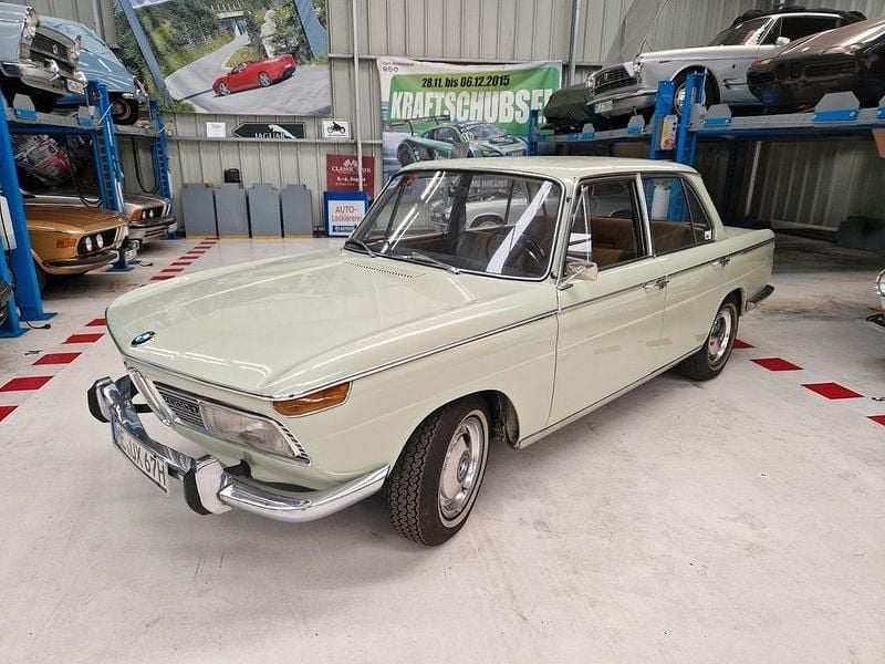 Grün Gebraucht 1967 BMW 2000 Limousine | 26.900 € - Bild 1/4