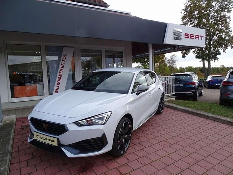 Gebraucht Cupra Leon VZ 245 PS (180 kW) 2023 Nevada weiß Limousine