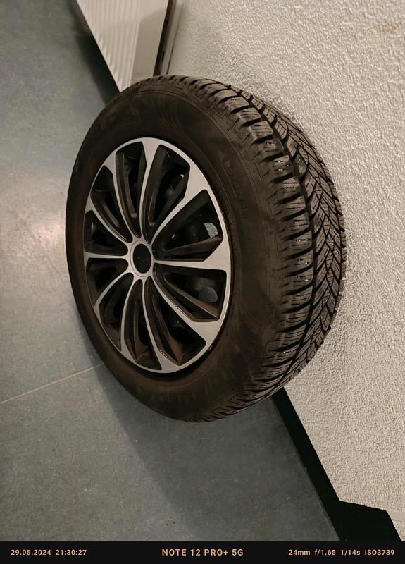 Gebraucht VW Passat 150 PS (110 kW) 2015 Silber Kombi