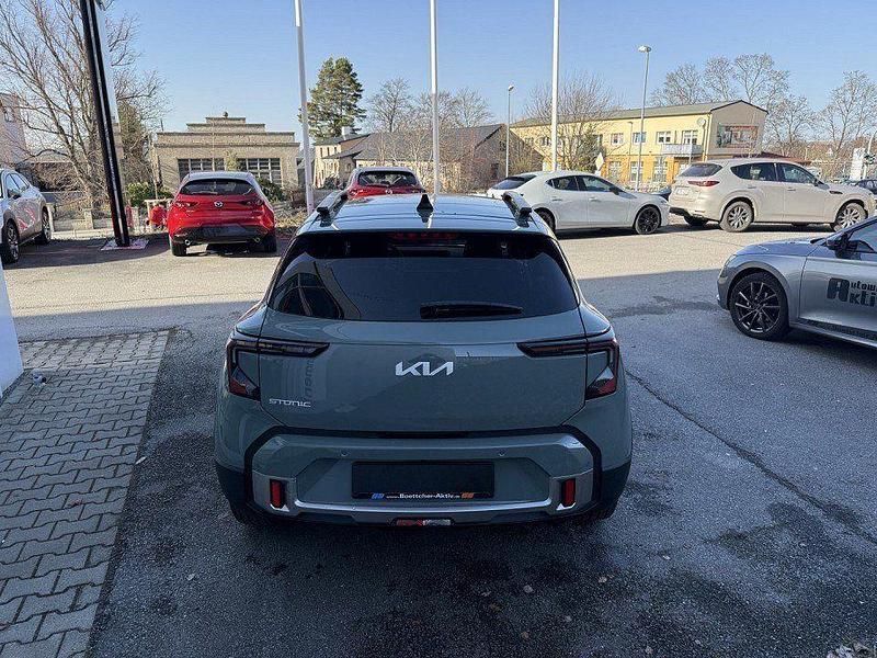 Neu Kia Stonic Vision 101 PS (74 kW) 2026 Adventure green SUV