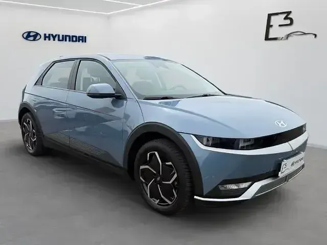 Gebraucht Hyundai Ioniq 5 Basis 125 kW (170 PS) 2024 Blau SUV
