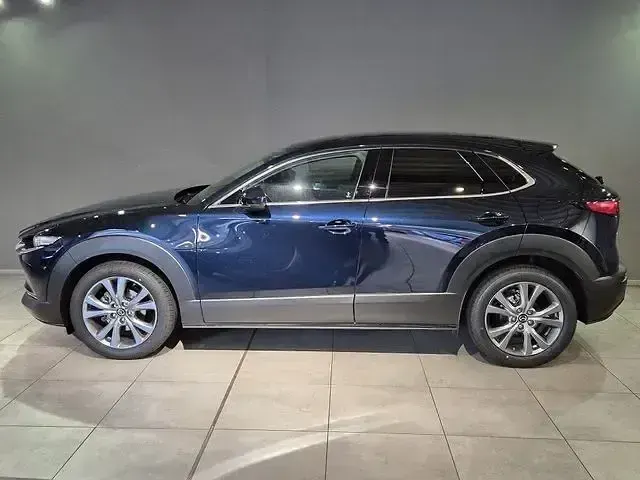 Second-hand Mazda CX-30 Center-Line 140 CP (102 kW) 2025 Albastru SUV
