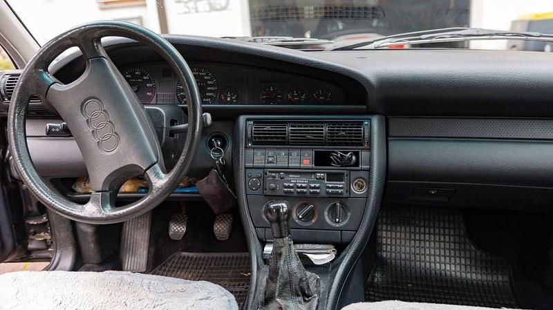 Second-hand Audi 100 133 CP (97 kW) 1992 Negru Break