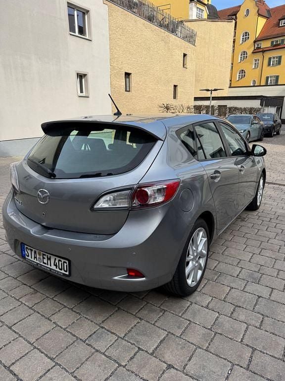 Gebraucht Mazda 3 105 PS (77 kW) 2012 Grau Limousine
