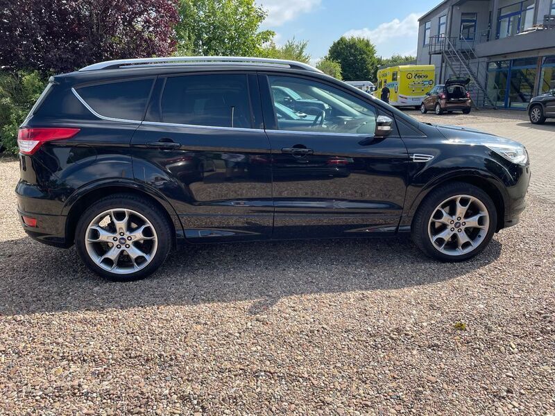 Schwarz Gebraucht 2016 Ford Kuga Individual SUV | 14.999 € (Fairer Preis) - Bild 1/4