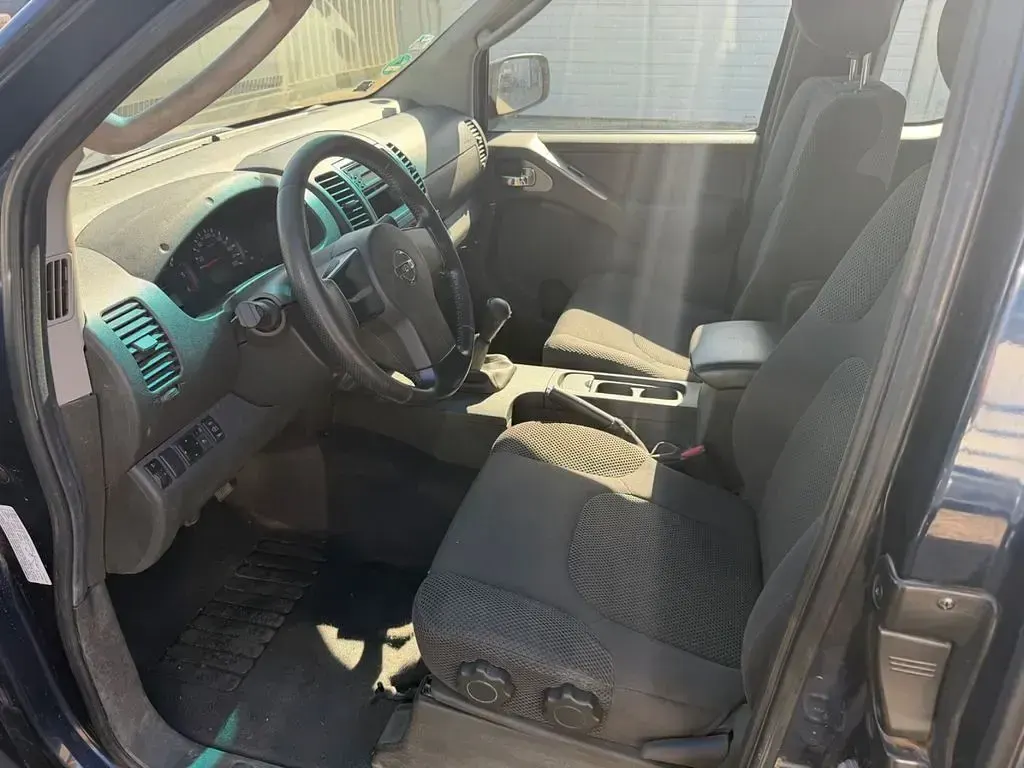Gebraucht Nissan Navara 174 PS (127 kW) 2006 Blau Pickup