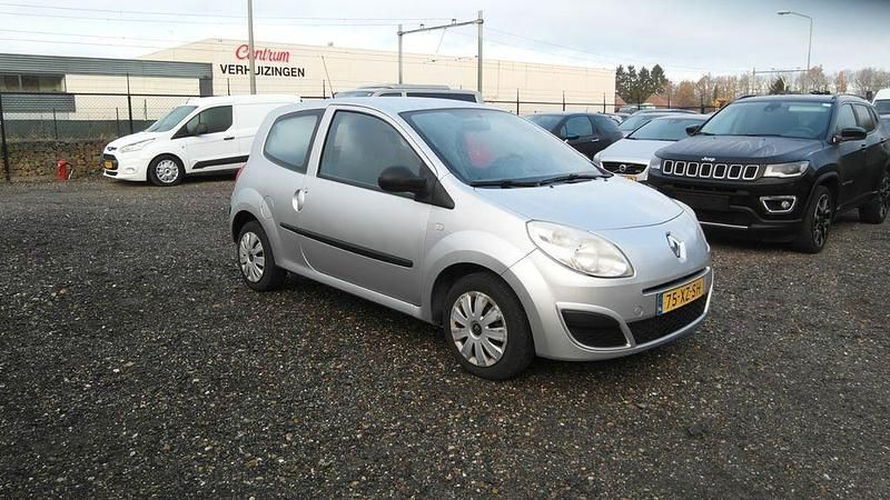 Grau Gebraucht 2007 Renault Twingo Authentique Kleinwagen | 1.350 € (Fairer Preis) - Bild 1/4