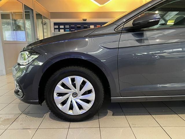 Gebraucht VW Polo Style 95 PS (69 kW) 2024 Grau Limousine