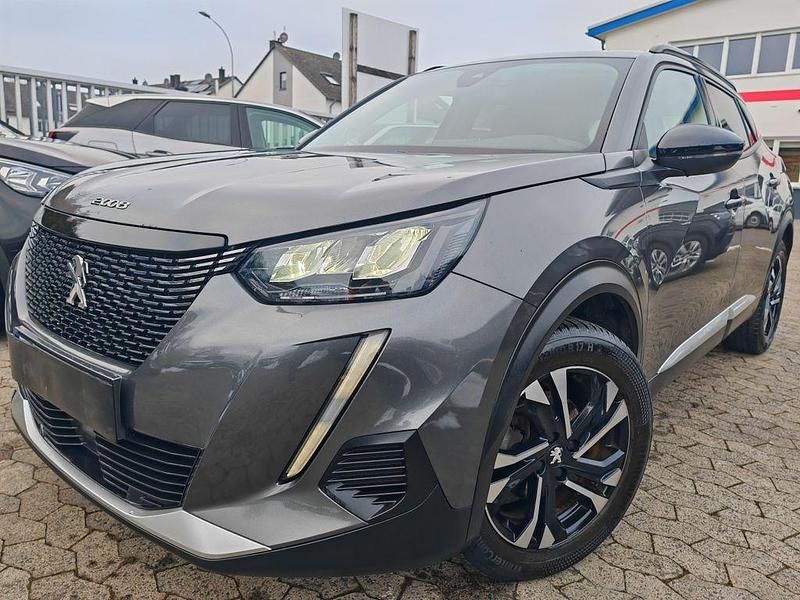 Grau Gebraucht 2022 Peugeot 2008 Allure SUV | 13.685 € (Guter Preis) - Bild 1/4
