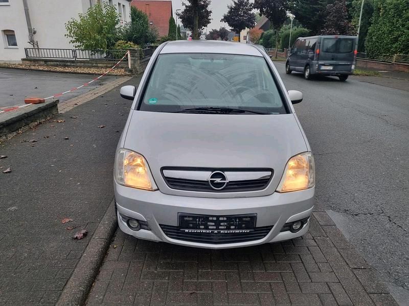 Silber Gebraucht 2008 Opel Meriva Van / Kleinbus | 1.200 € (Guter Preis) - Bild 1/4