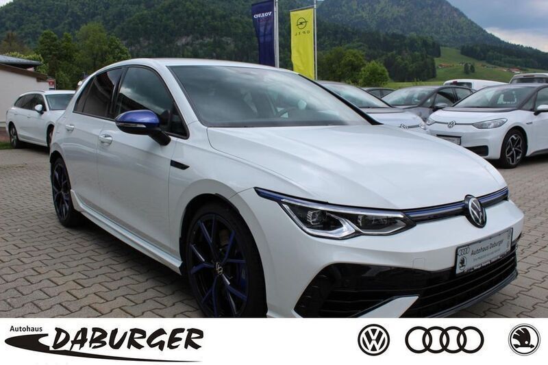 Weiß Gebraucht 2023 VW Golf VIII R Limousine | 39.990 € (Guter Preis) - Bild 1/4