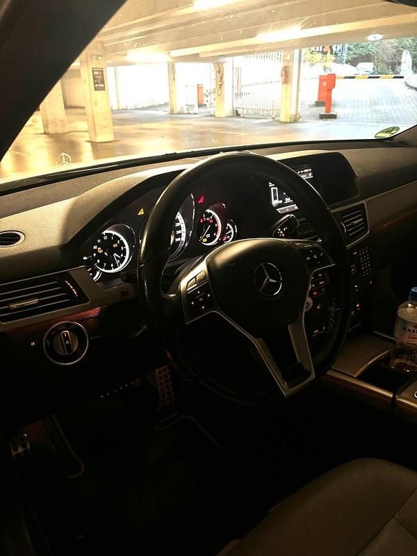 Gebraucht Mercedes E350 Avantgarde 265 PS (194 kW) 2012 Silber Limousine