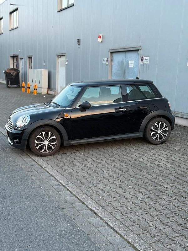 Gebraucht Mini ONE 95 PS (69 kW) 2010 Schwarz Kleinwagen