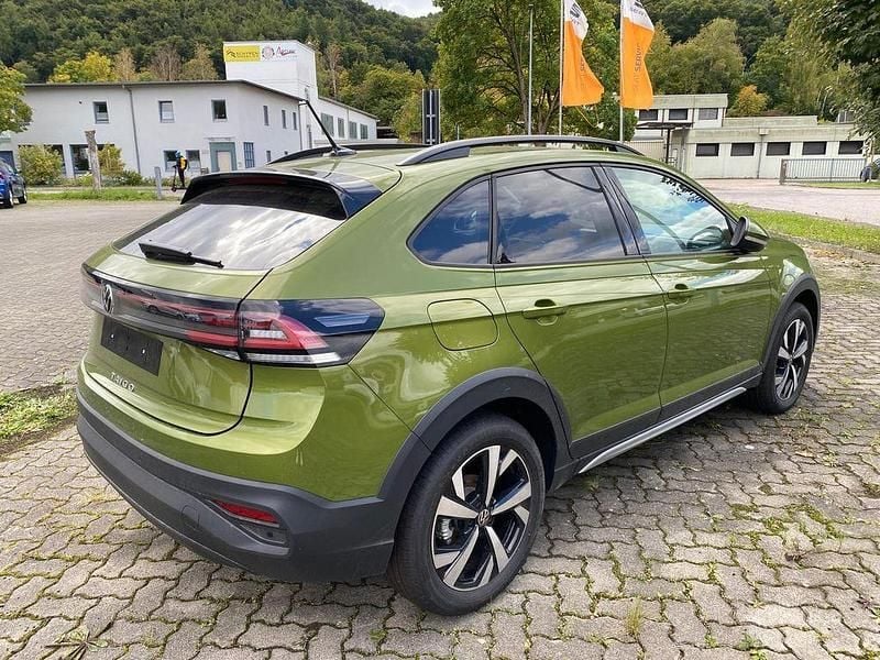 Neu VW Taigo Life 116 PS (85 kW) 2025 Visual green metallic SUV