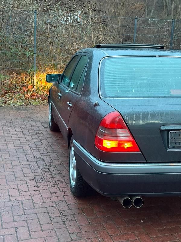 Gebraucht Mercedes C280 193 PS (141 kW) 1996 Grau Limousine