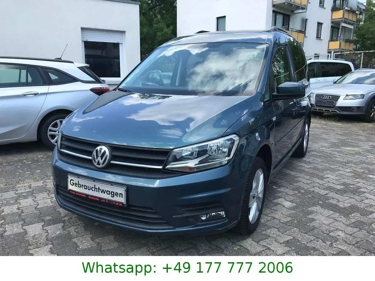 Gebraucht VW Caddy Trendline 150 PS (110 kW) 2017 Grün Van / Kleinbus