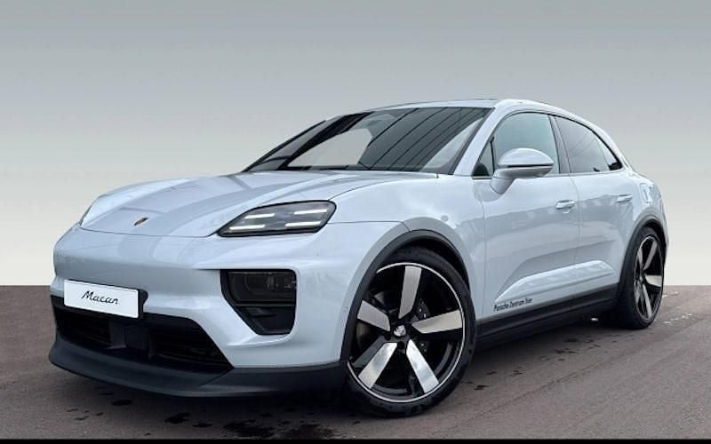 Grau Gebraucht 2025 Porsche Macan 4 Electric SUV | 90.390 € (Guter Preis) - Bild 1/4