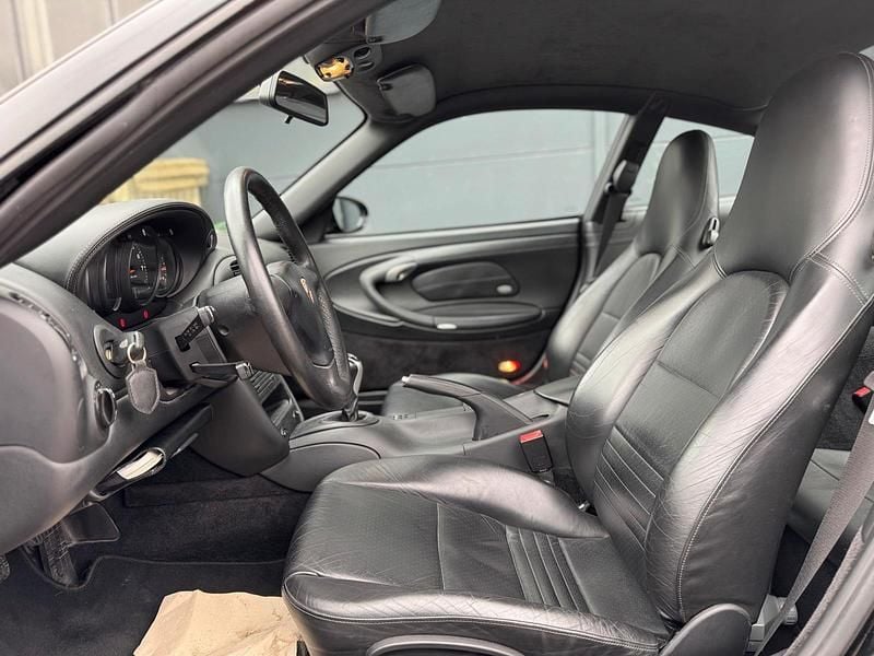 Gebraucht Porsche 911 Carrera 4 300 PS (220 kW) 2000 Schwarz Coupé