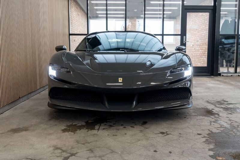 Gebraucht Ferrari SF90 2022 Grau