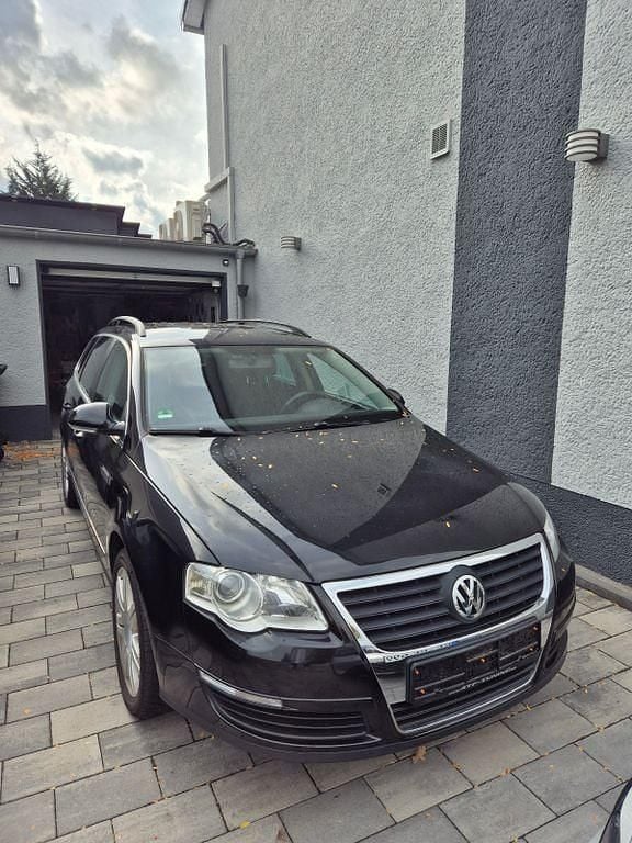 Schwarz Gebraucht 2006 VW Passat Kombi | 2.300 € (Guter Preis) - Bild 1/4