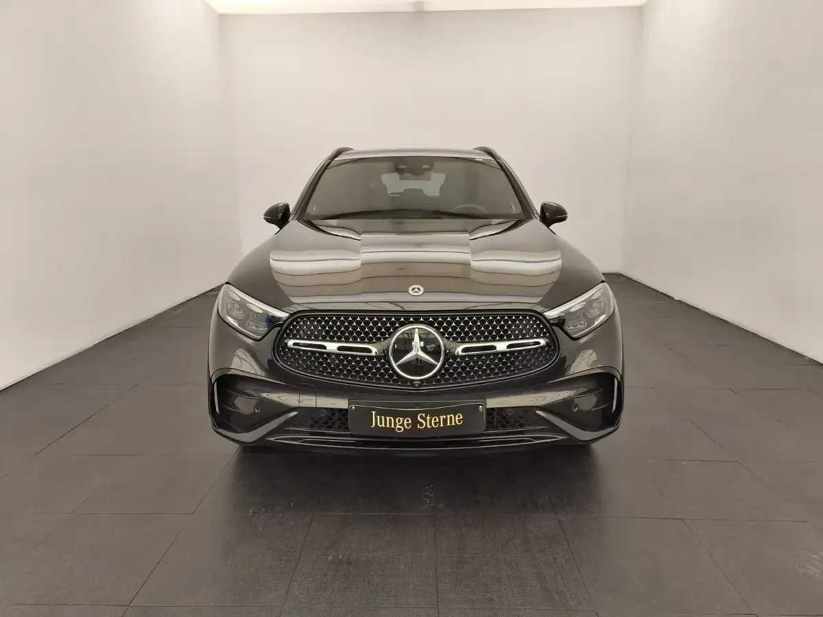 Gebraucht Mercedes GLC450 Premium 367 PS (269 kW) 2024 Metalliclack graphitgrau metallic SUV