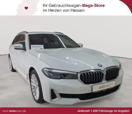 Gebraucht BMW 520 Luxury Line 184 PS (135 kW) 2023 Kombi