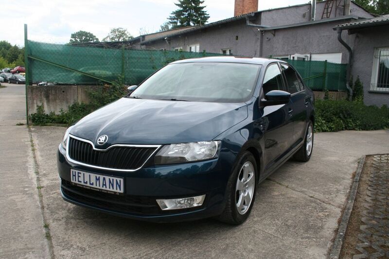 Gebraucht Skoda Rapid 75 PS (55 kW) 2013 Blau Limousine
