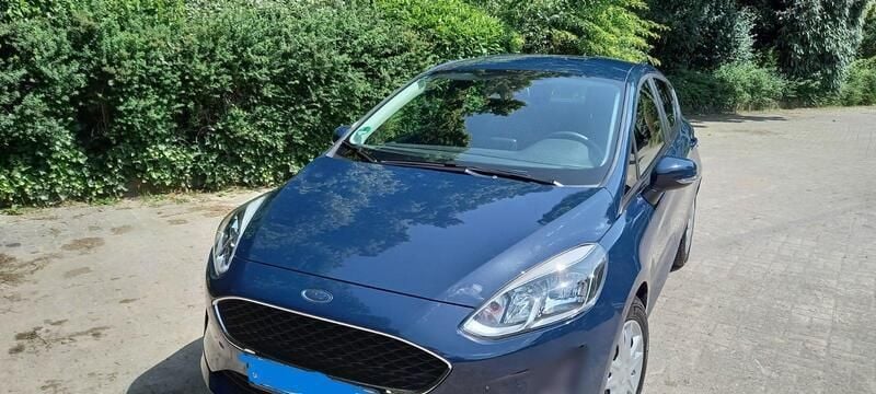 Blau Gebraucht 2020 Ford Fiesta Cool & Connect Kleinwagen | 11.990 € (Superpreis) - Bild 1/4