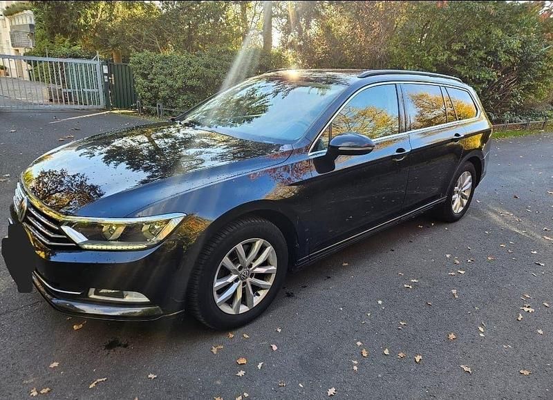 Schwarz Gebraucht 2017 VW Passat Highline Kombi | 13.800 € (Fairer Preis) - Bild 1/4