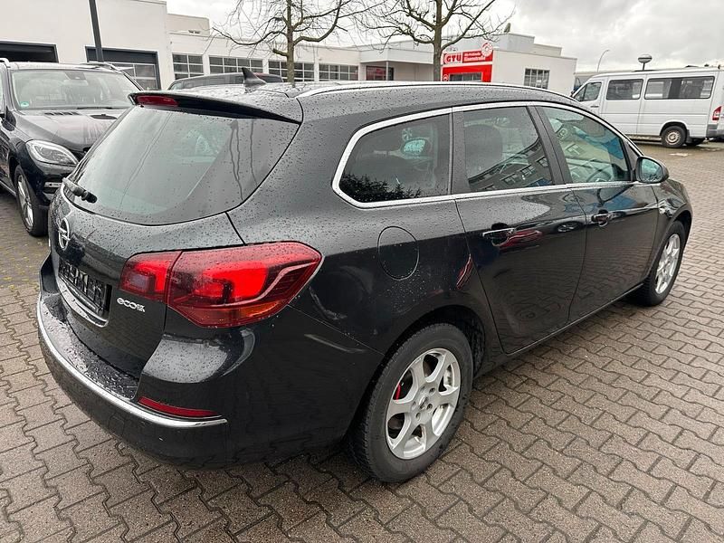 Gebraucht Opel Astra 136 PS (100 kW) 2014 Schwarz Kombi