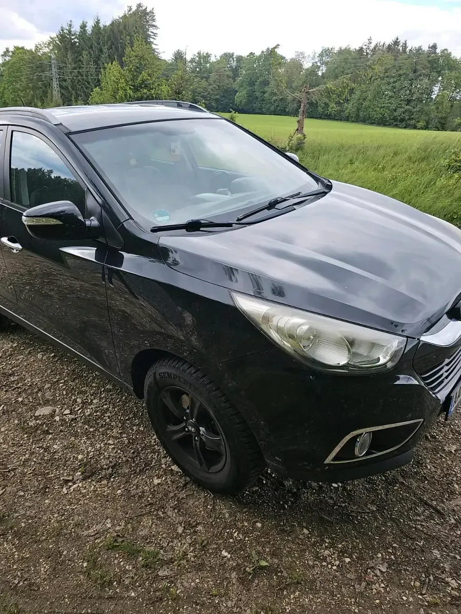 Gebraucht Hyundai ix35 135 PS (99 kW) 2013 Schwarz SUV