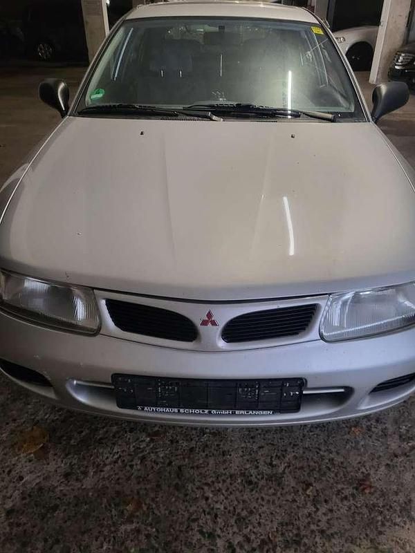Gebraucht Mitsubishi Carisma 90 PS (66 kW) 1998 Limousine