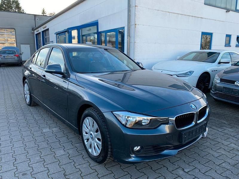 Second-hand BMW 320 184 CP (135 kW) 2012 Gri Berlinǎ