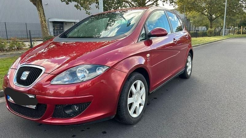 Gebraucht Seat Altea Reference 102 PS (75 kW) 2005 Rot Van / Kleinbus