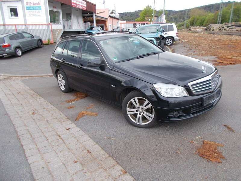 Schwarz Gebraucht 2010 Mercedes C180 Elegance Kombi | 2.900 € (Superpreis) - Bild 1/4