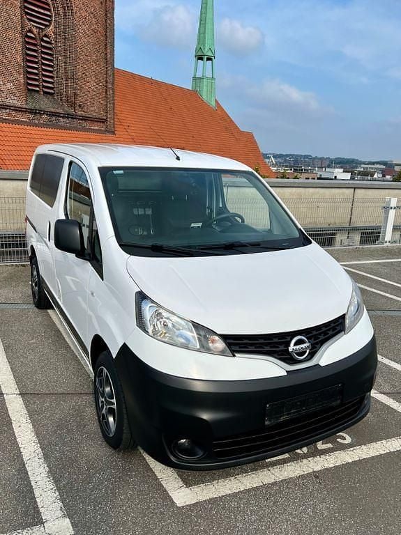 Weiß Gebraucht 2016 Nissan NV200 Van | 6.500 € (Guter Preis) - Bild 1/4