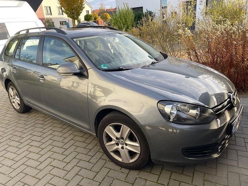 Blau Gebraucht 2011 VW Golf VI Comfortline Kleinwagen | 3.100 € (Guter Preis) - Bild 1/4