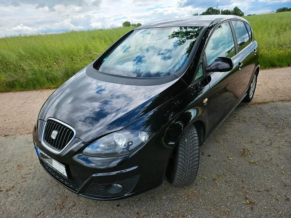 Gebraucht Seat Altea 105 PS (77 kW) 2011 Schwarz Van / Kleinbus
