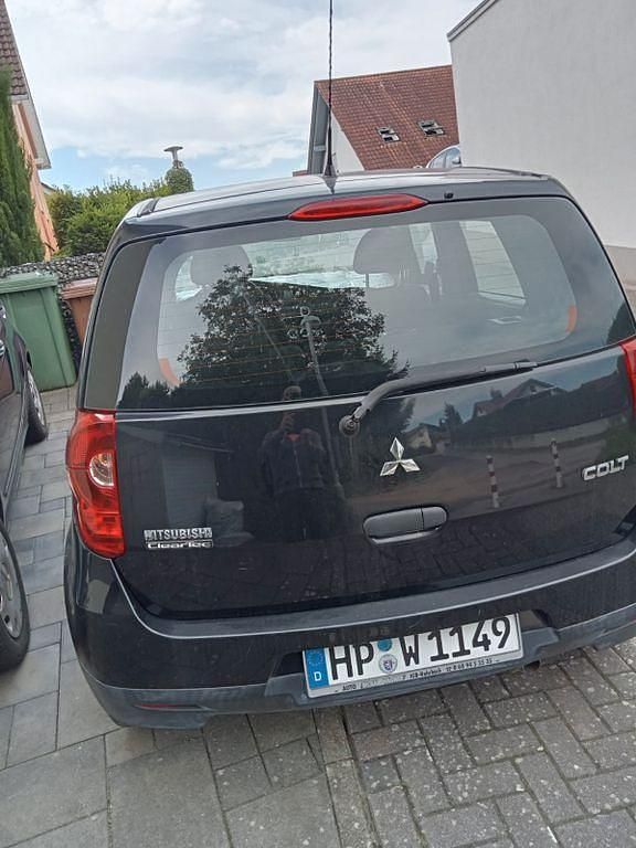 Schwarz Gebraucht 2012 Mitsubishi Colt Edition Van / Kleinbus | 4.100 € (Teuer) - Bild 1/4